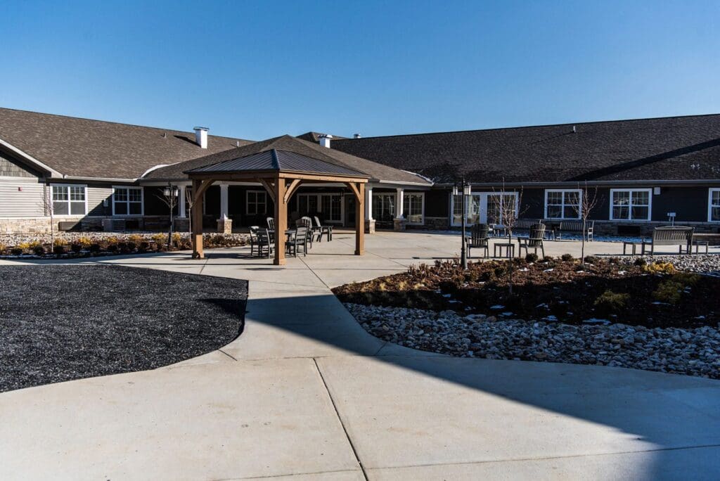 Charter Senior Living of Paducah patio